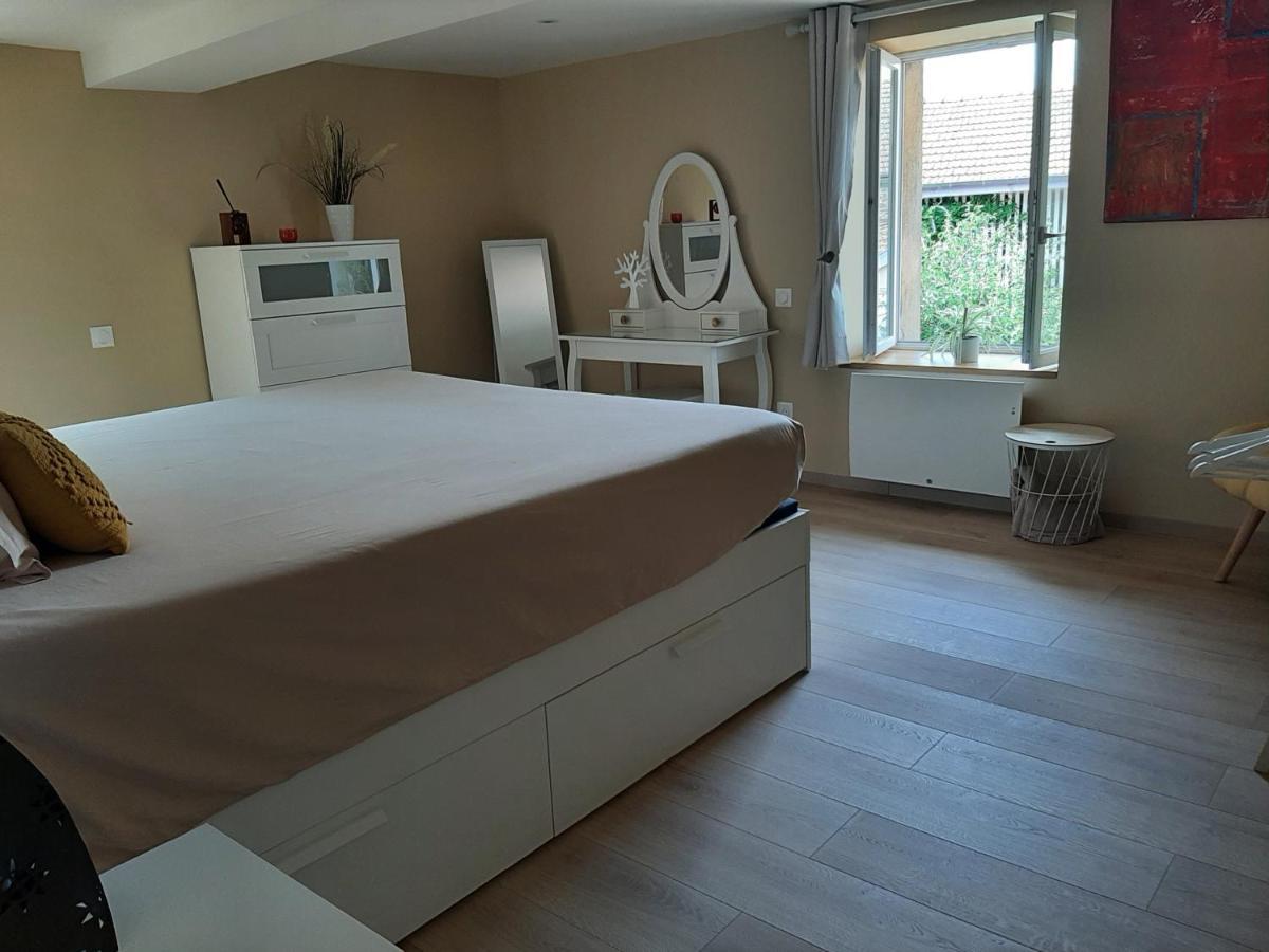 Logement Confortable Dans Residence Privee A Amplepuis מראה חיצוני תמונה